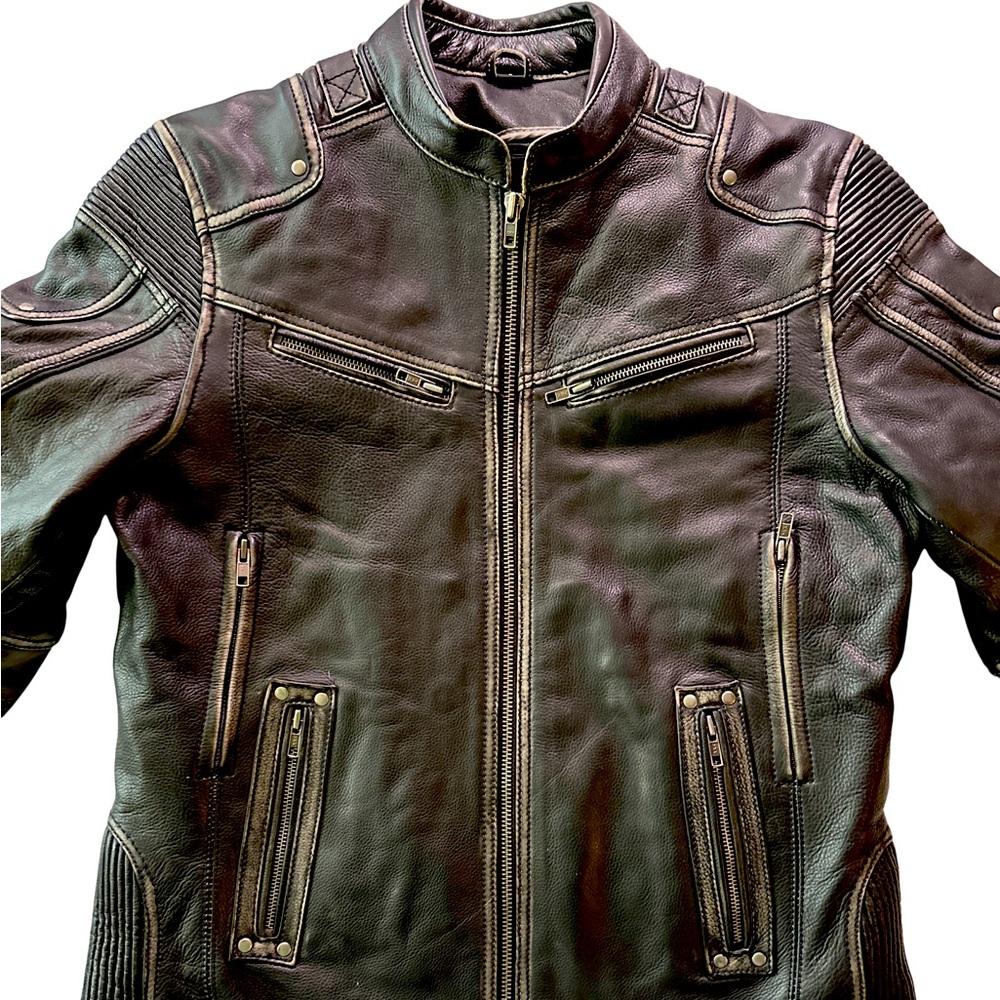 Women’s Leather motorcycle jacket. Size Large. Black distressed.